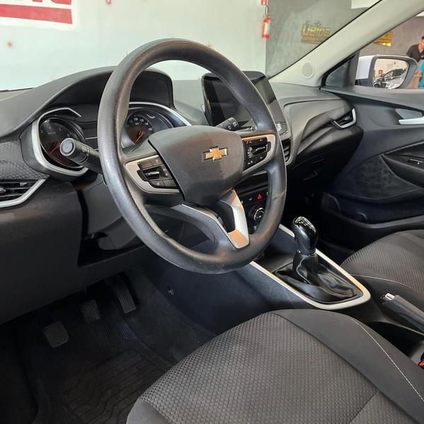 Chevrolet Onix 10mt - foto 8