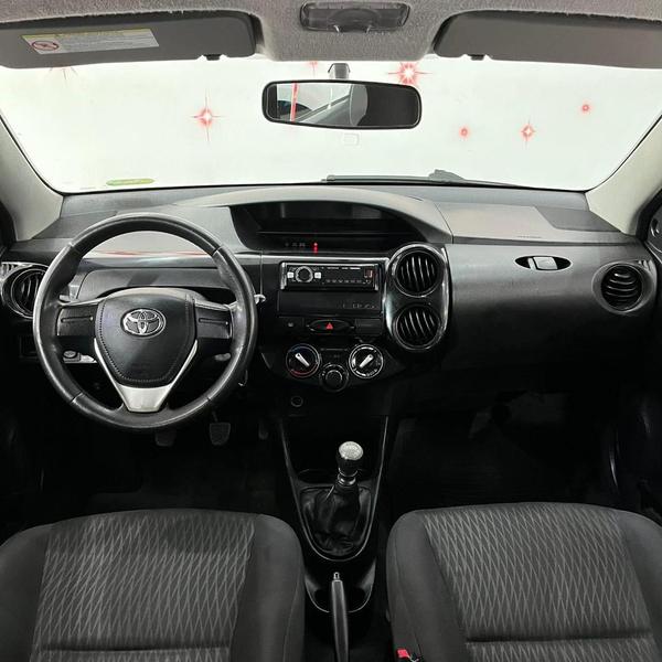 Toyota Etios Hb X 13l Mt - foto 8