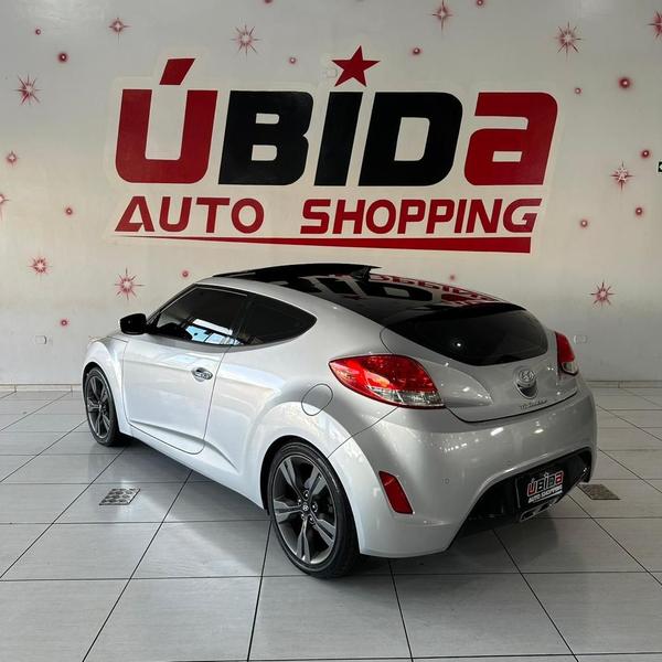 Hyundai Veloster - foto 3