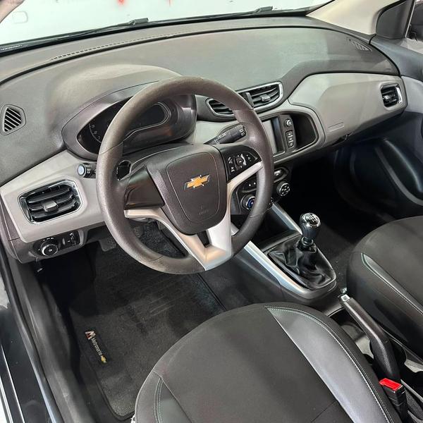 Chevrolet Onix Hatch LT 1.0 8V Flexpower 5P Mec. - foto 9