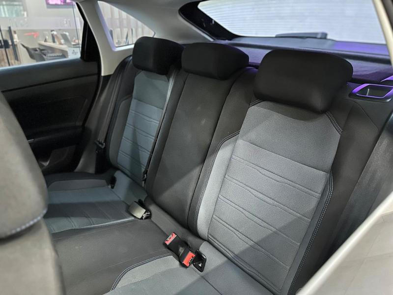 Volkswagen Nivus Comfortline 1.0 200 TSI Flex Aut. - foto 18