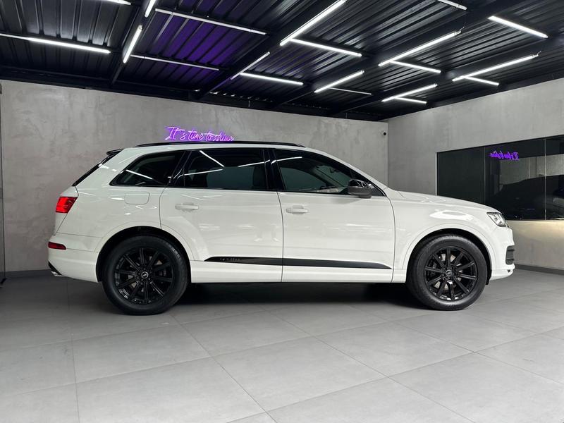 Audi Q7 3.0 TFSI - foto 3