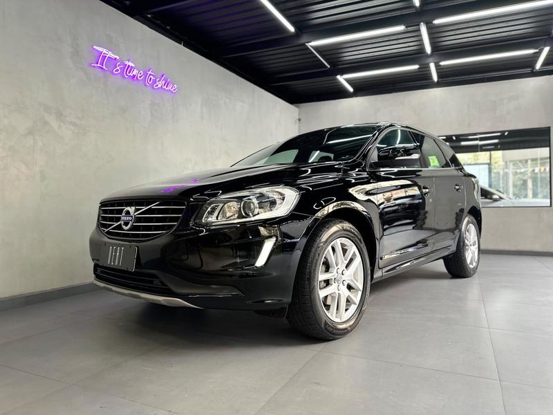 Volvo XC60 D5 Momentum - foto 7