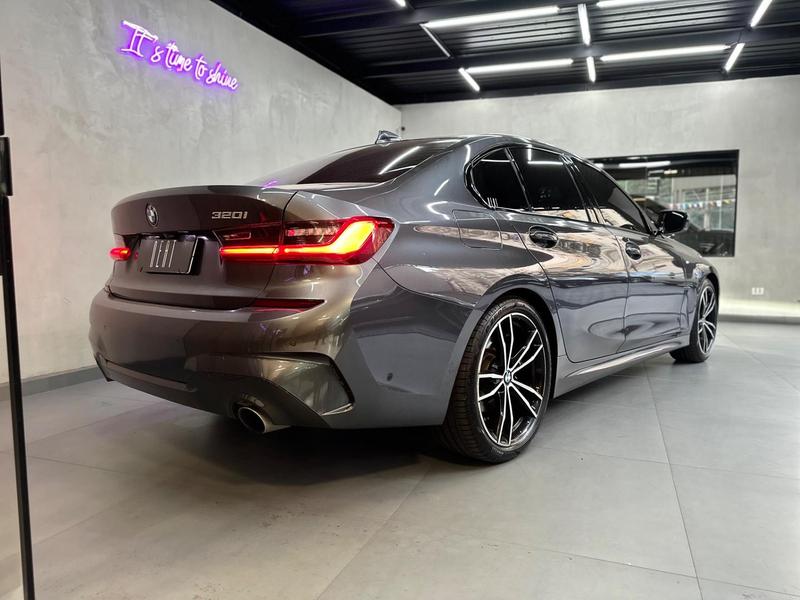 BMW 320i Active Flex - foto 4