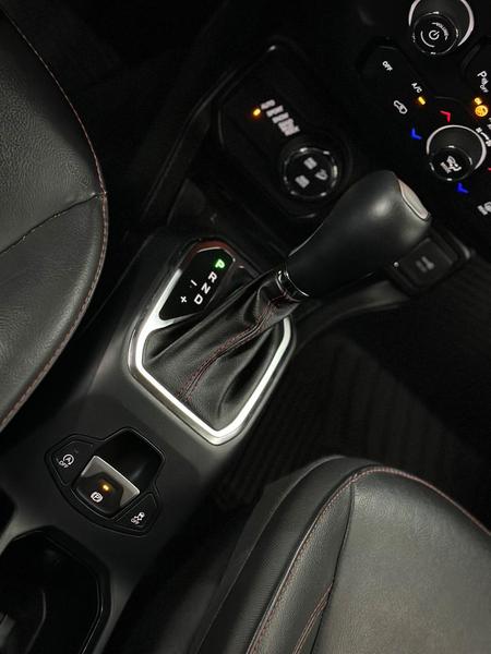 Jeep Renegade Sport T270 1.3 Tb 4X2 Flex Aut. - foto 16