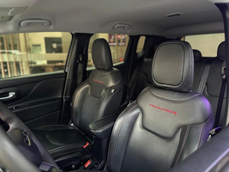 Jeep Renegade Sport T270 1.3 Tb 4X2 Flex Aut. - foto 17