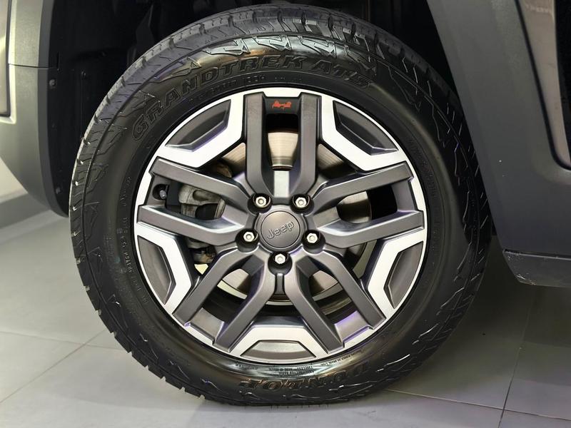 Jeep Renegade Sport T270 1.3 Tb 4X2 Flex Aut. - foto 10