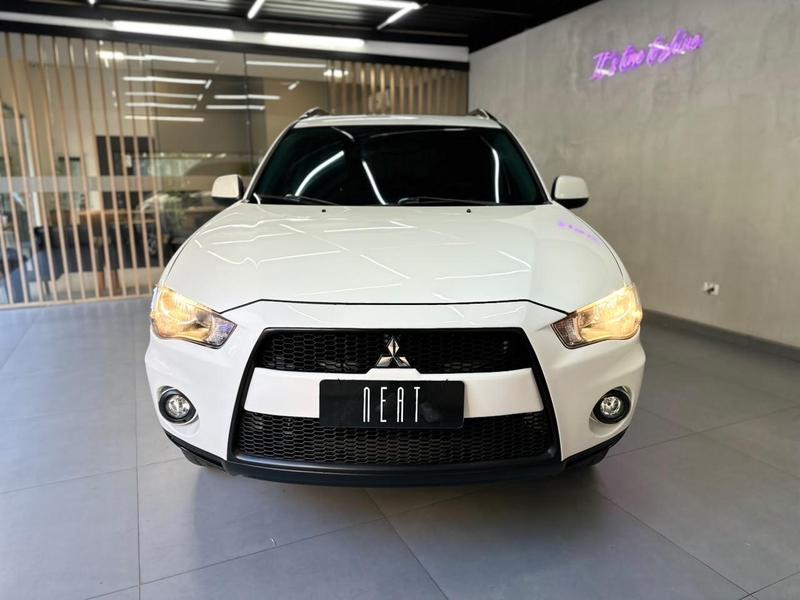 Mitsubishi Outlander 2.0 - foto 5