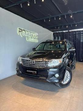 TOYOTA HILUXSW4 SRV4X4