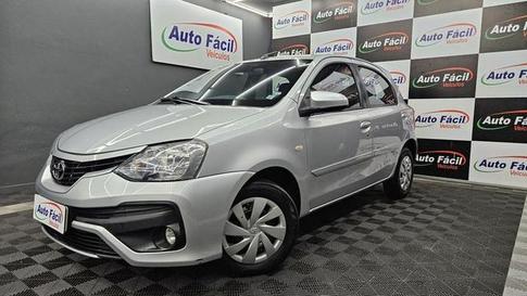 TOYOTA ETIOS HB XS 15 AT