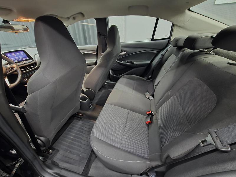 Chevrolet Onix Plus 10tmt - foto 16