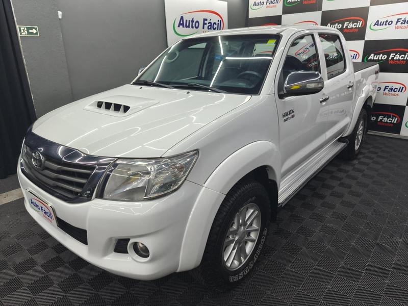 Toyota Hilux Srv Cd 4X4 Automático - foto 2