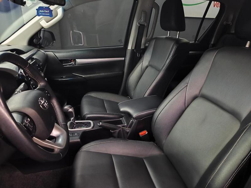 Toyota Hilux Srv Cd 4X4 Automático - foto 16