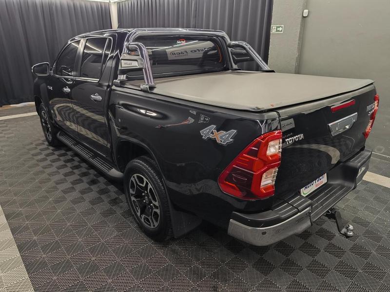 Toyota Hilux Srv Cd 4X4 Automático - foto 5