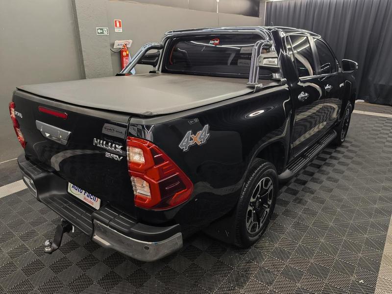 Toyota Hilux Srv Cd 4X4 Automático - foto 7