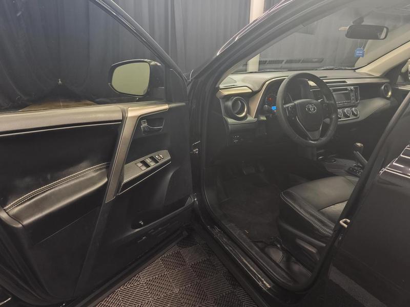 Toyota RAV4 20l 4X2 - foto 8