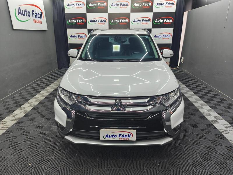 Mitsubishi Outlander 2.0 - foto 3