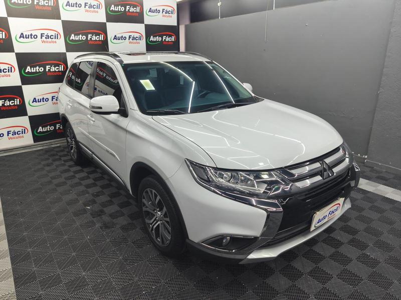 Mitsubishi Outlander 2.0 - foto 4