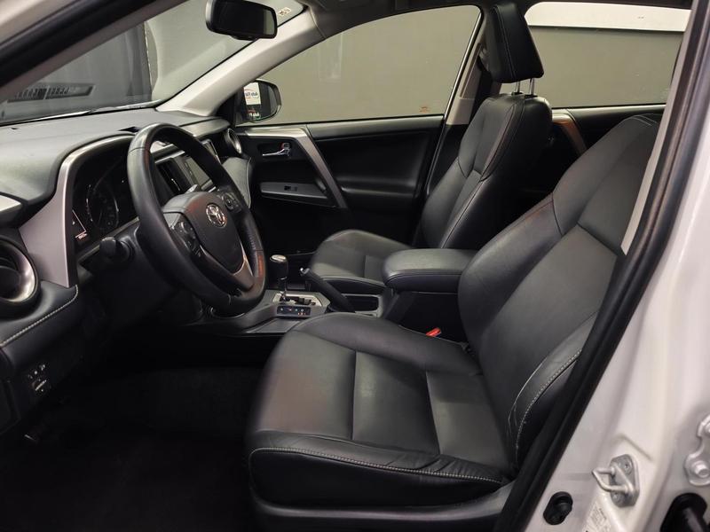 Toyota RAV4 4X2 20l - foto 9