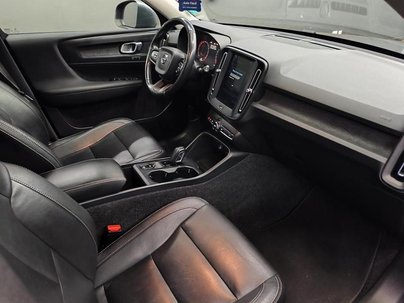 Volvo XC40 T4 - foto 16