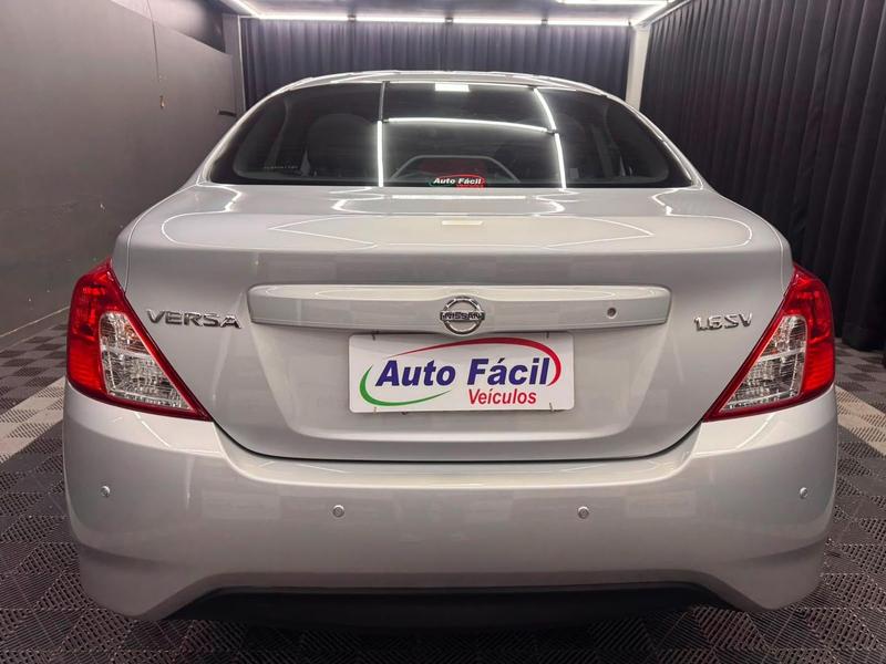 Nissan Versa 16sv CVT - foto 6