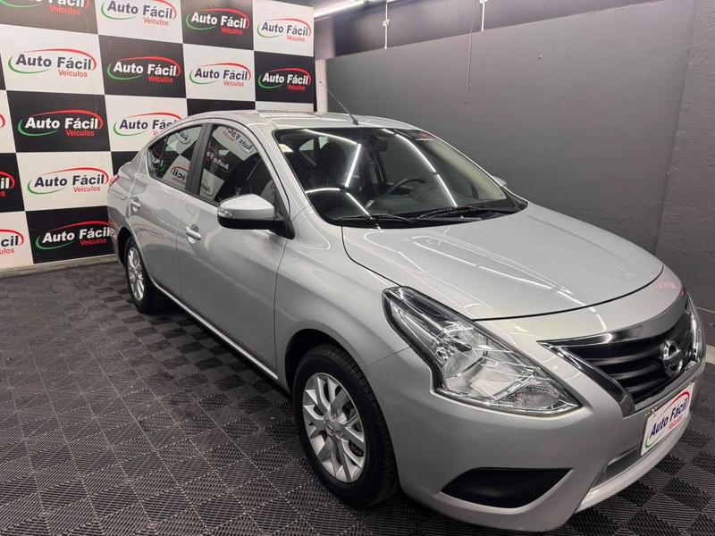 Nissan Versa 16sv CVT - foto 4