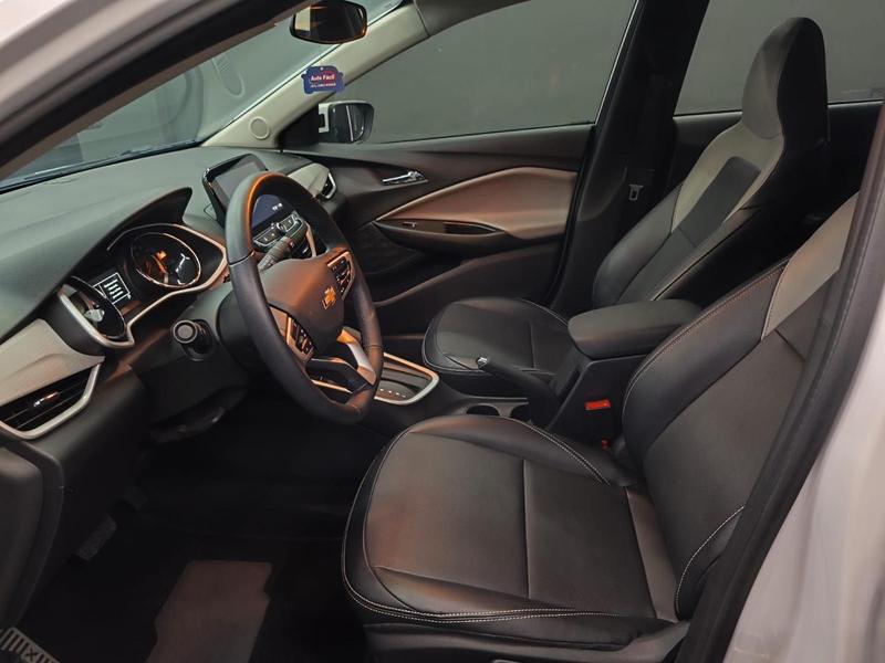 Chevrolet Onix 10tat - foto 10