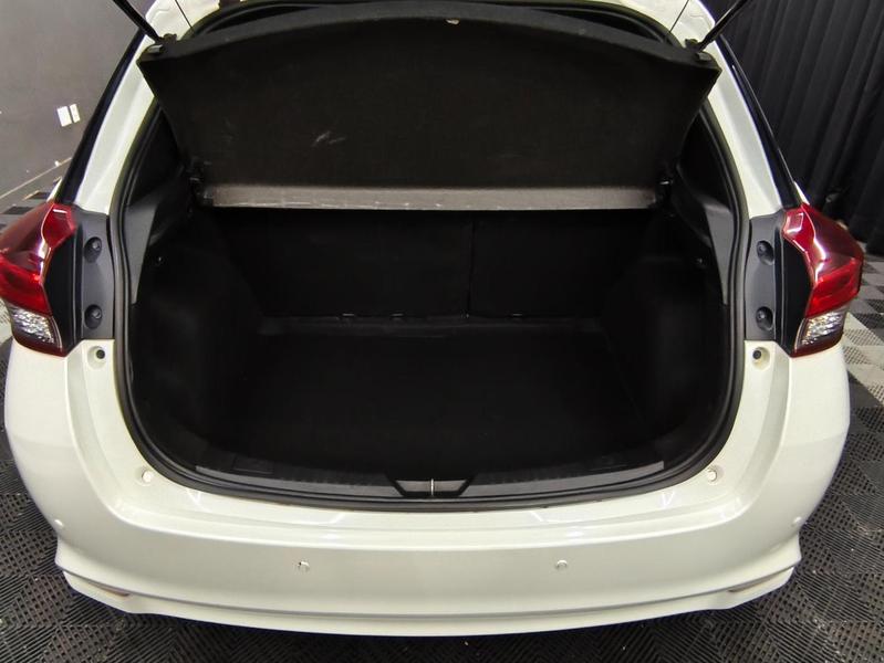 Toyota Yaris Ha Xls 15cnt - foto 16