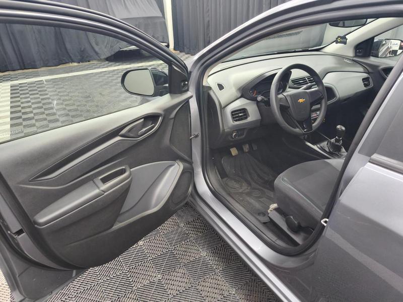 Chevrolet Onix Plus Joy Black - foto 9