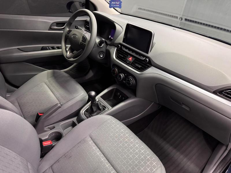 Hyundai HB20S Comfort Plus 1.0 12V Flex Mec - foto 13