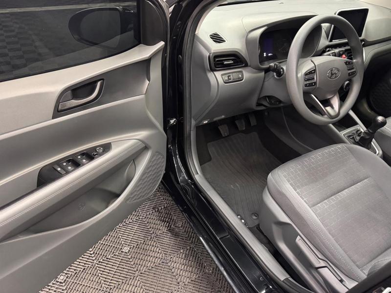 Hyundai HB20S Comfort Plus 1.0 12V Flex Mec - foto 8