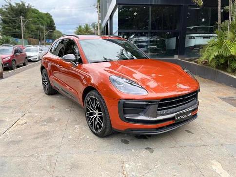PORSCHE MACAN T