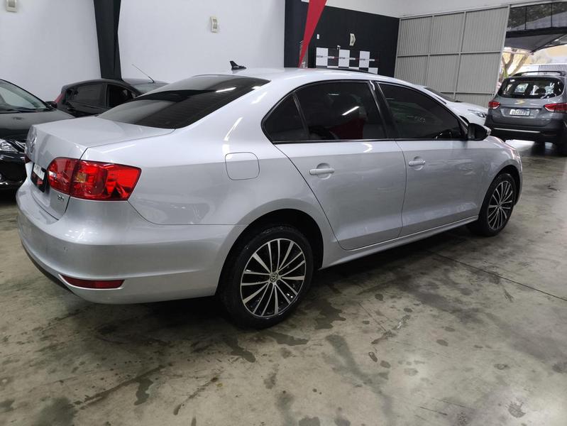 Volkswagen Jetta 2.0 - foto 5
