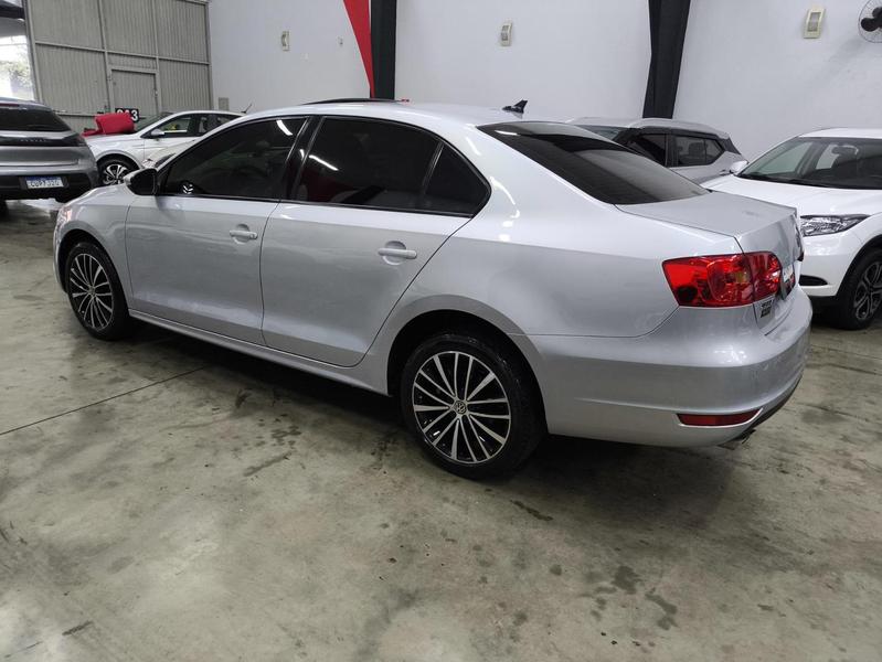 Volkswagen Jetta 2.0 - foto 7