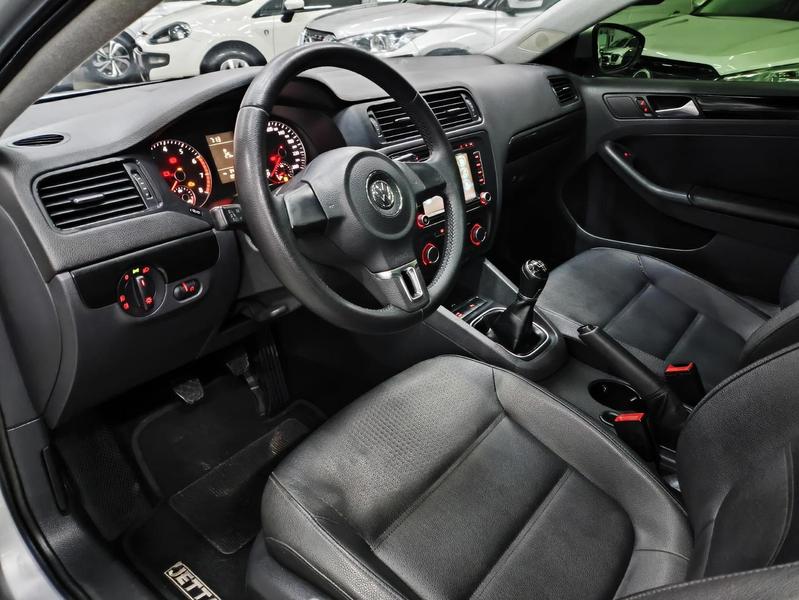 Volkswagen Jetta 2.0 - foto 8