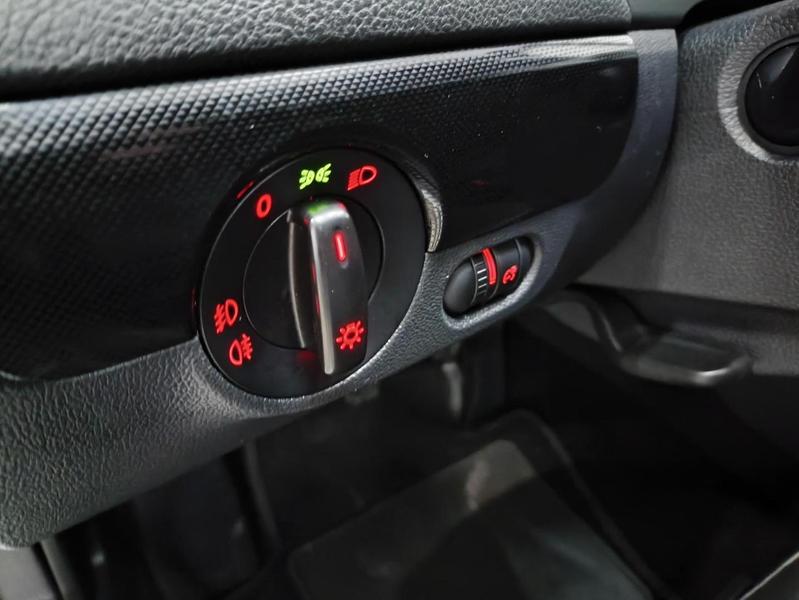 Volkswagen Jetta 2.0 - foto 10