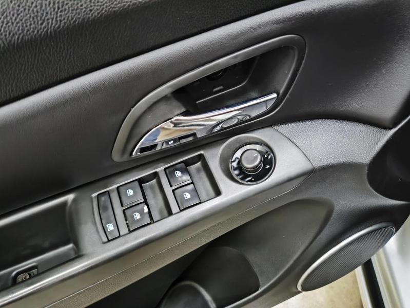 Chevrolet Cruze LT Nb - foto 9