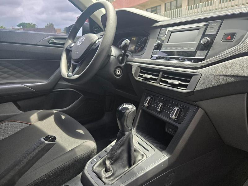 Volkswagen Polo Track 1.0 Flex 12V 5P - foto 8