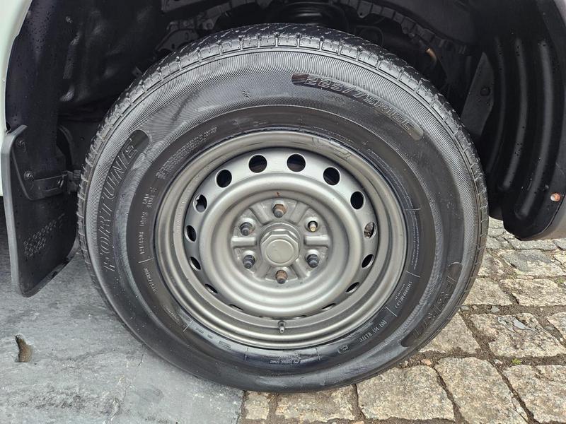 Mitsubishi L200 Triton Gl 2.4 Tb Diesel 4X4 Manual - foto 14