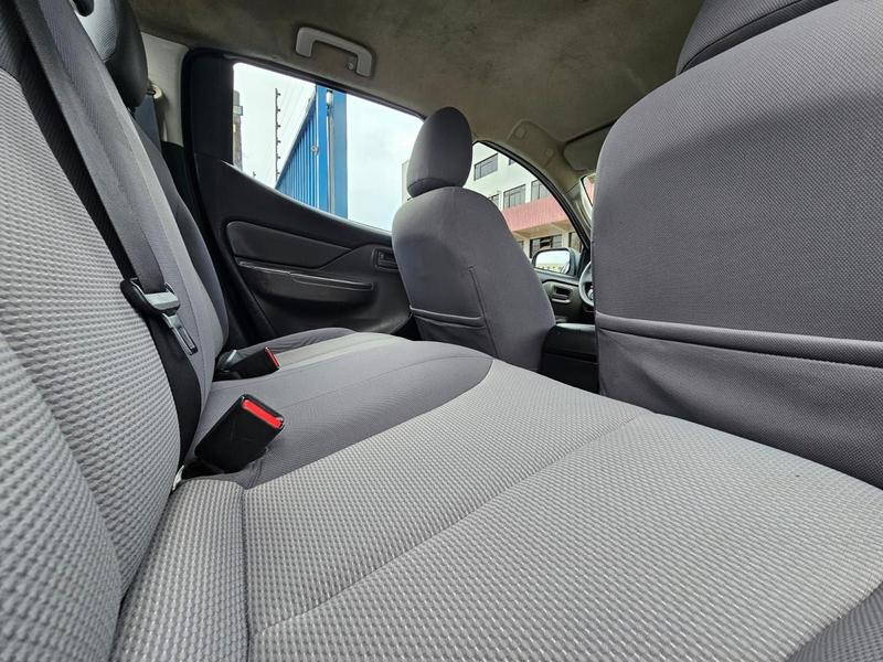 Mitsubishi L200 Triton Gl 2.4 Tb Diesel 4X4 Manual - foto 12