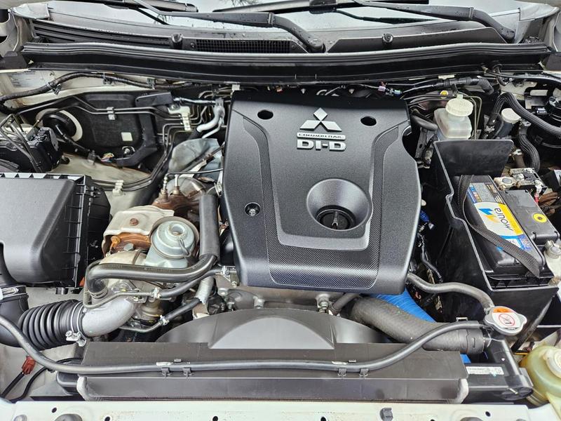 Mitsubishi L200 Triton Gl 2.4 Tb Diesel 4X4 Manual - foto 13