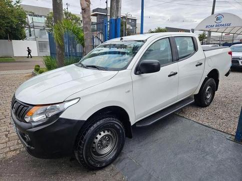 MITSUBISHI L-200 TRITON SPORT GL 2.4 TB DIESEL 4X4 MANUAL