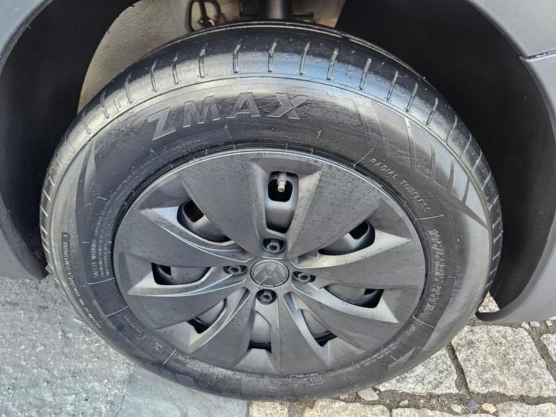Volkswagen Saveiro Robust 1.6 Total Flex 16V - foto 12