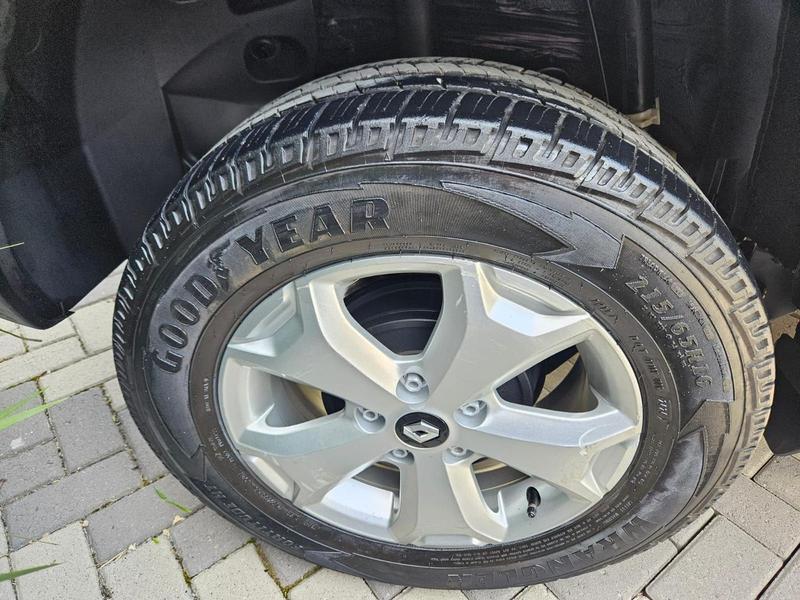 Renault Duster Intense 1.6 16V Flex Mec - foto 12