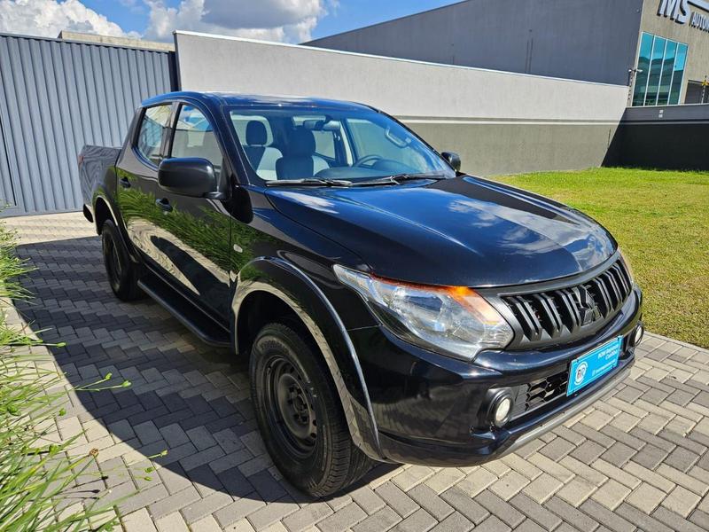 Mitsubishi L200 Triton Gl 2.4 Tb Diesel 4X4 Manual - foto 3