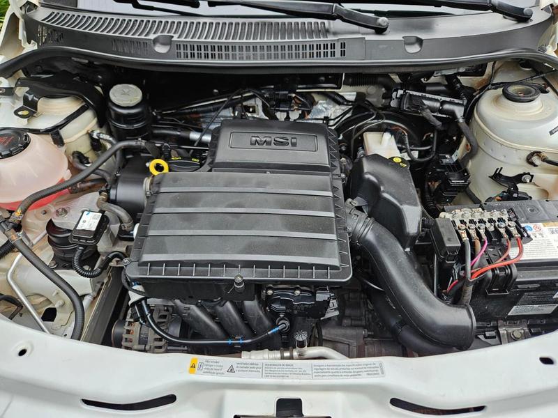 Volkswagen Saveiro Robust 1.6 Total Flex 16V - foto 14