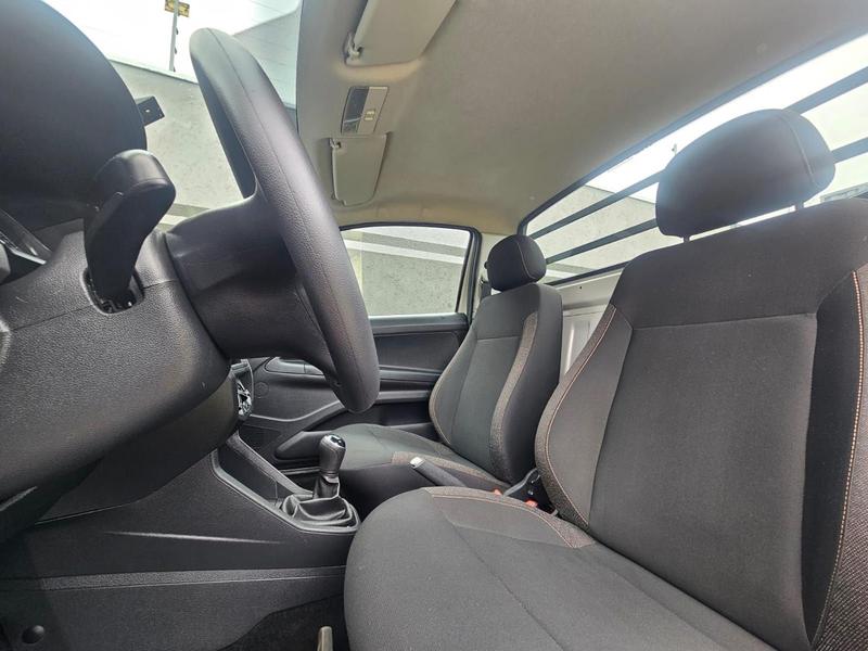 Volkswagen Saveiro Robust 1.6 Total Flex 16V - foto 8