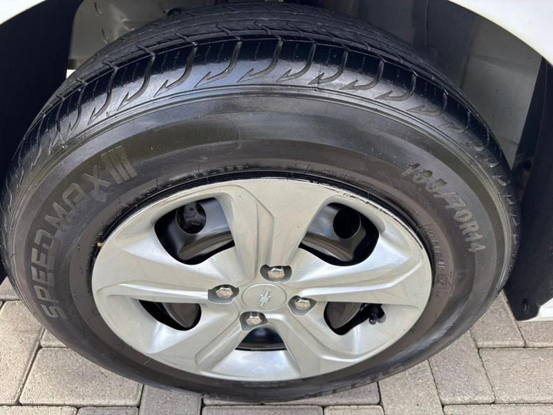 Chevrolet Onix Hatch 1.0 12V Flex 5P Mec - foto 12