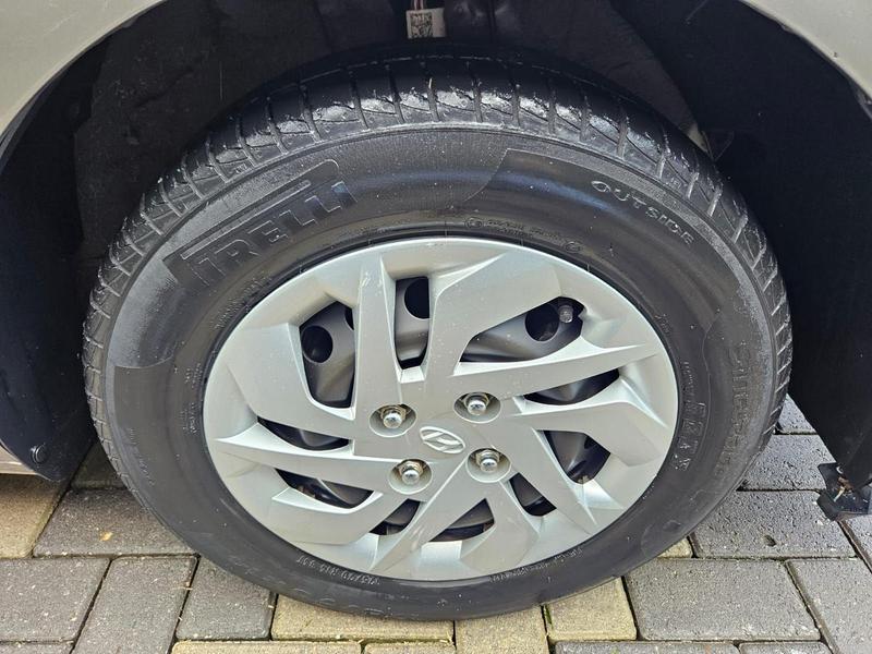 Hyundai HB20S 1.0 Flex 12V Mec. - foto 13