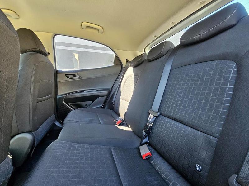 Hyundai HB20 Comfort Plus 1.0 Flex 12V Mec - foto 11